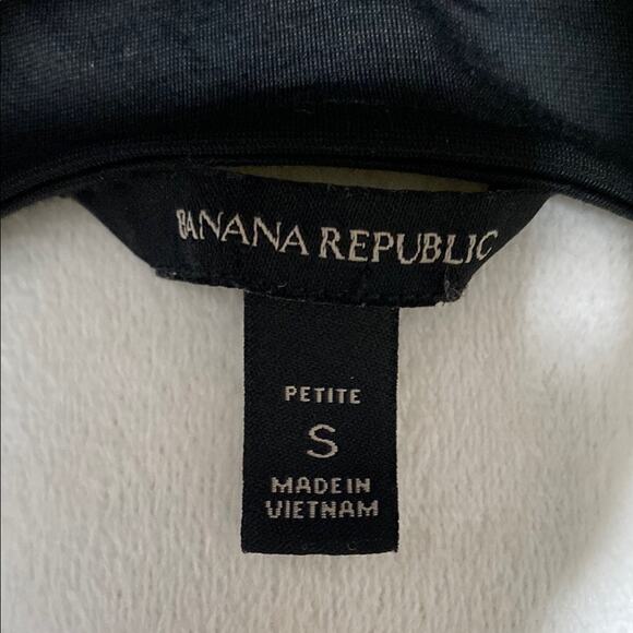 Banana Republic Black Wrap Dress Size Small Petite Asymmetrical Hem Ruffle Tiers - Picture 2 of 9